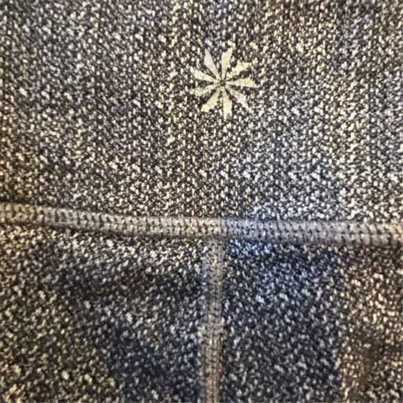 Athleta Women's Gray Herringbone Capri Leggings Size S Activewear - Picture 5 of 9
